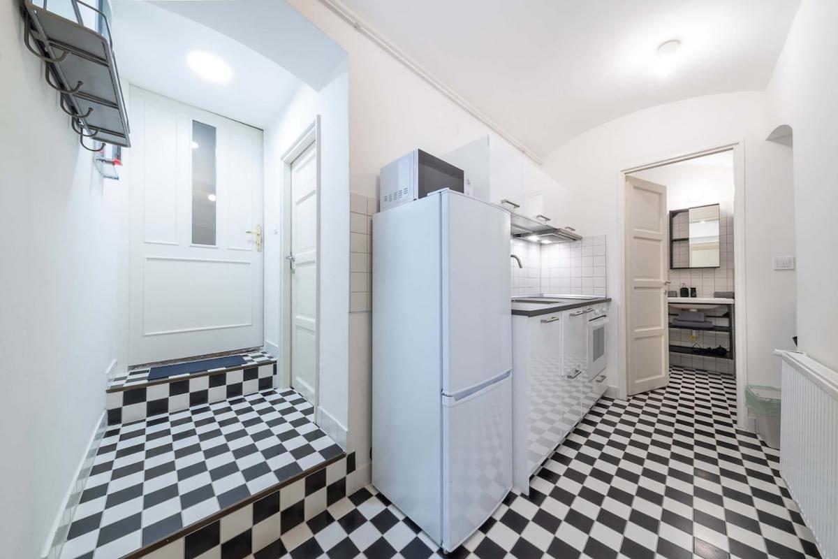 Hanna Lovely Two Bedrooms Apartment
